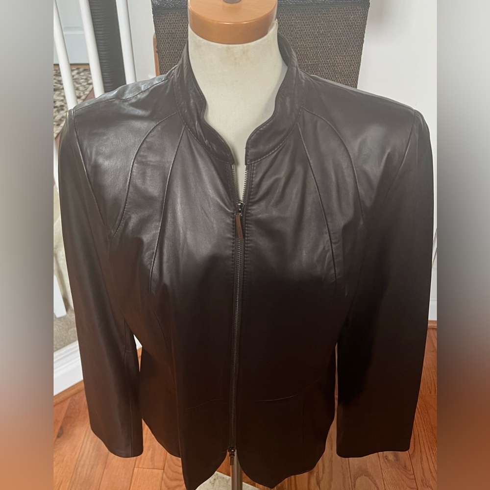 Women’s 100% Genuine Leather Jacket